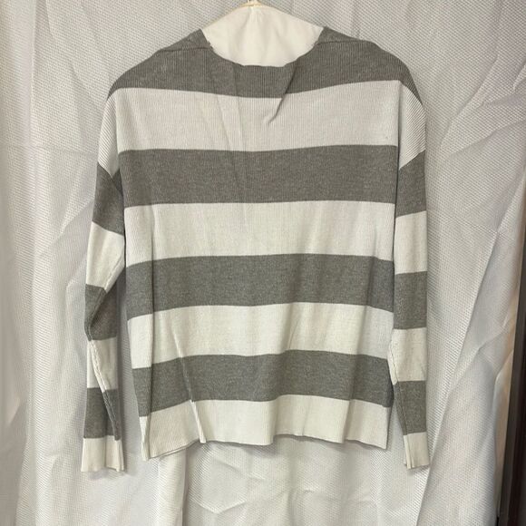 Gray and White V-Neck Striped Sweater - Picture 3 of 3